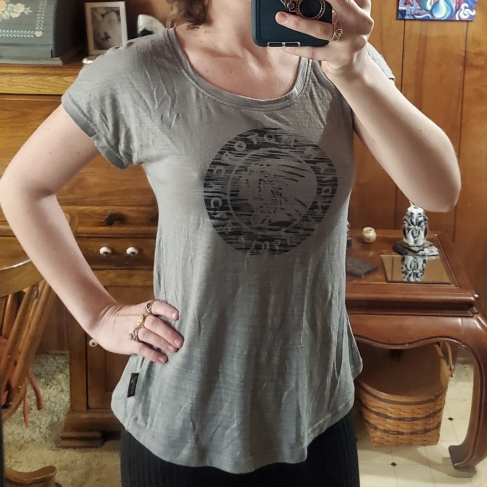 Grey open back lightweight Indian Motorcycles Ladies tee.